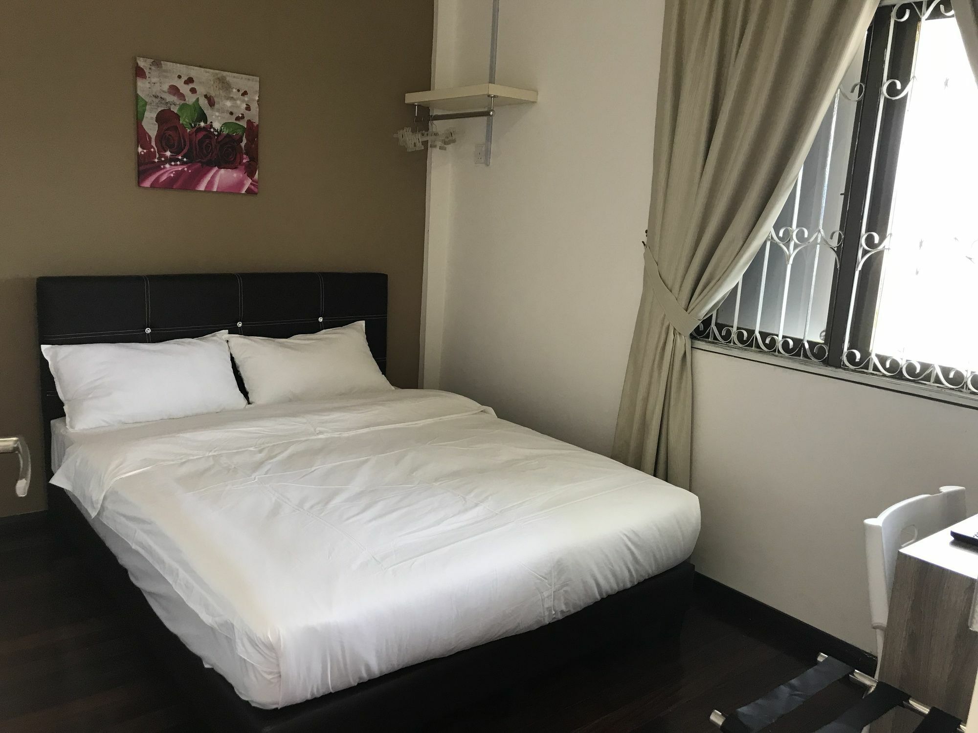 Natol Homestay - London Kuching Exterior foto