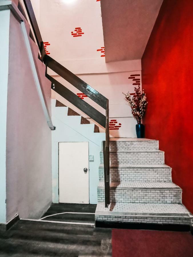Natol Homestay - London Kuching Exterior foto